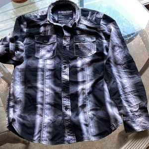 Boys Youth large button down black gray shirt excellent condition